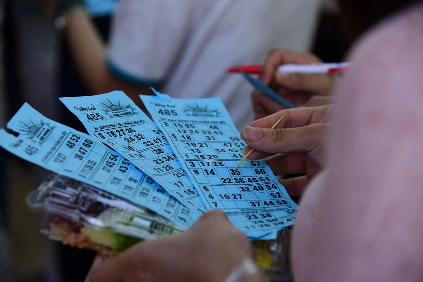 Support cards